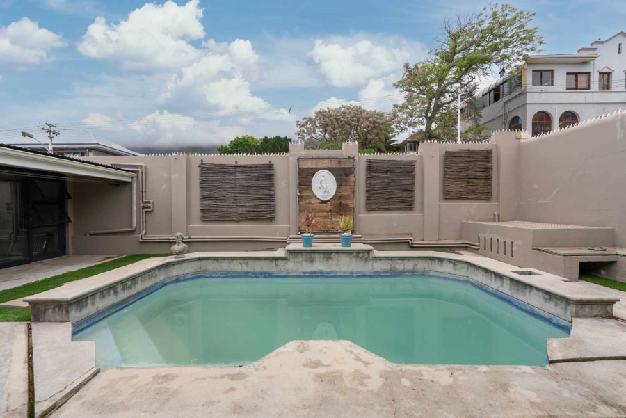 3 Bedroom Property for Sale in Gardens Western Cape
